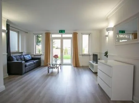 Penzion Merrion Road - Ballsbridge Townhouse 3*
