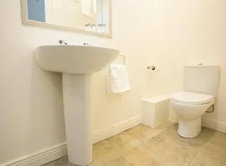 Merrion Road - Ballsbridge Townhouse 3*