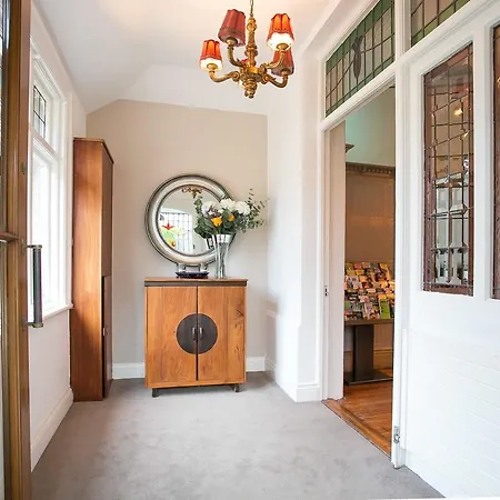 Merrion Road - Ballsbridge Townhouse 3*