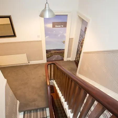 Merrion Road - Ballsbridge Townhouse דבלין