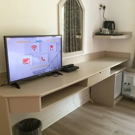 Merrion Road - Ballsbridge Townhouse דבלין