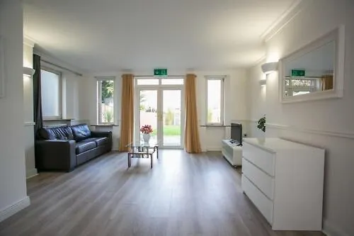 Гостевой дом Merrion Road - Ballsbridge Townhouse 3*