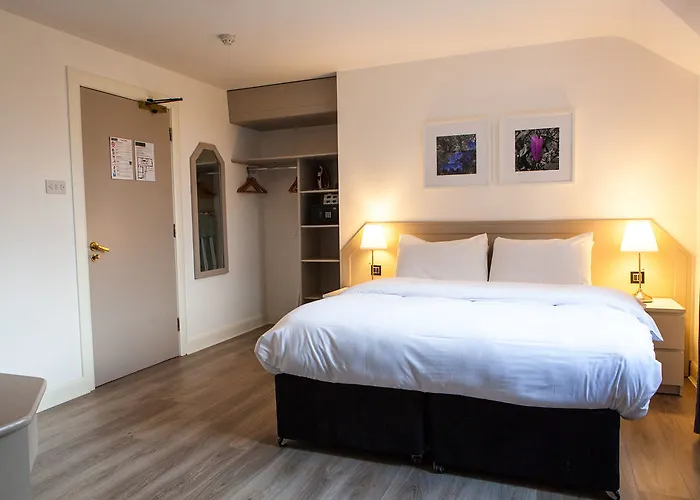 Merrion Road - Ballsbridge Townhouse Гостевой дом 3*