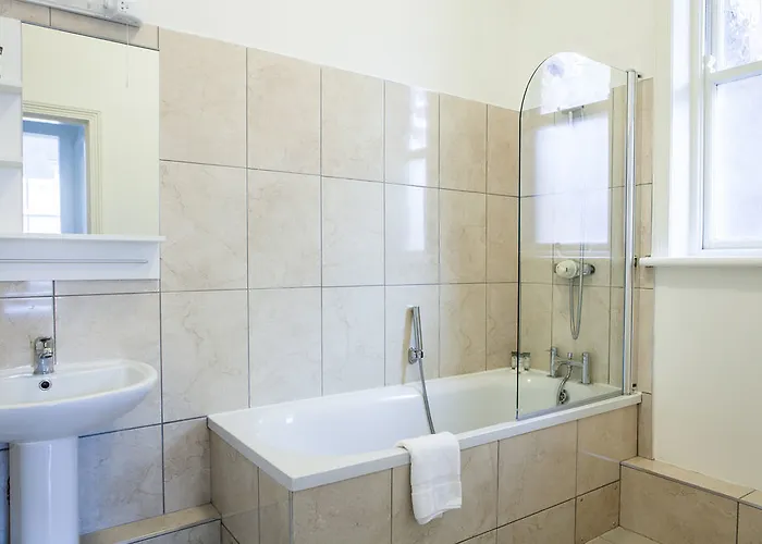 Гостевой дом Merrion Road - Ballsbridge Townhouse 3*